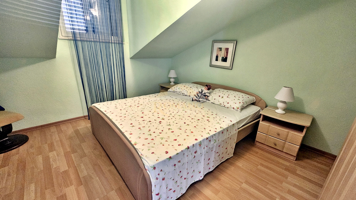 Bellissima casa dalmata a Sevid in ottima posizione con piscina e vista